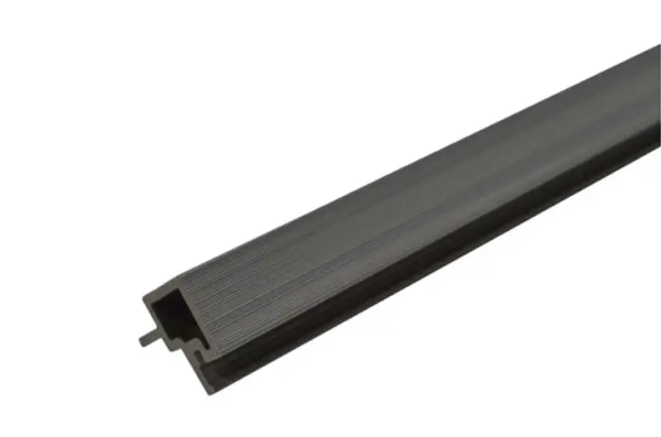 Угловой профиль CM Wall 4000х56х49мм цвет black wood (черное дерево)